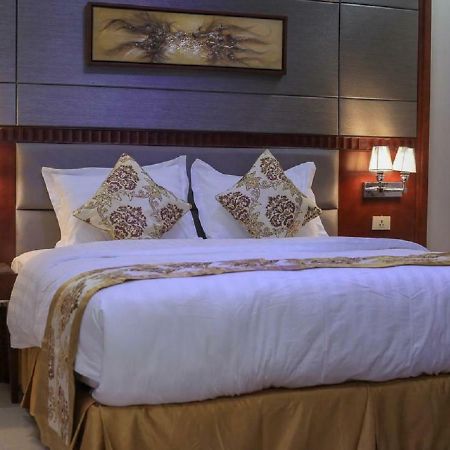 The 40Th Pearl Hotel Suites Jiddah Esterno foto