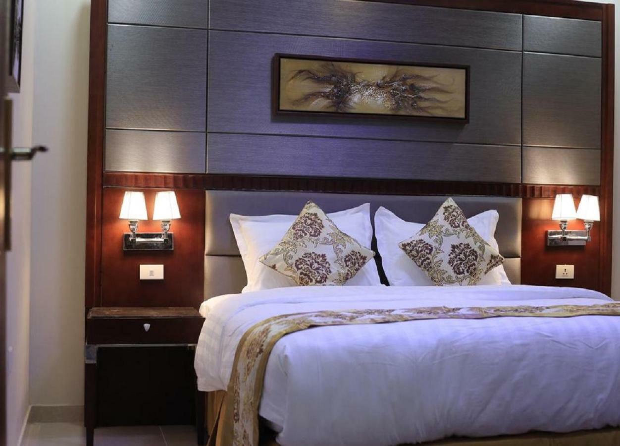 The 40Th Pearl Hotel Suites Jiddah Esterno foto